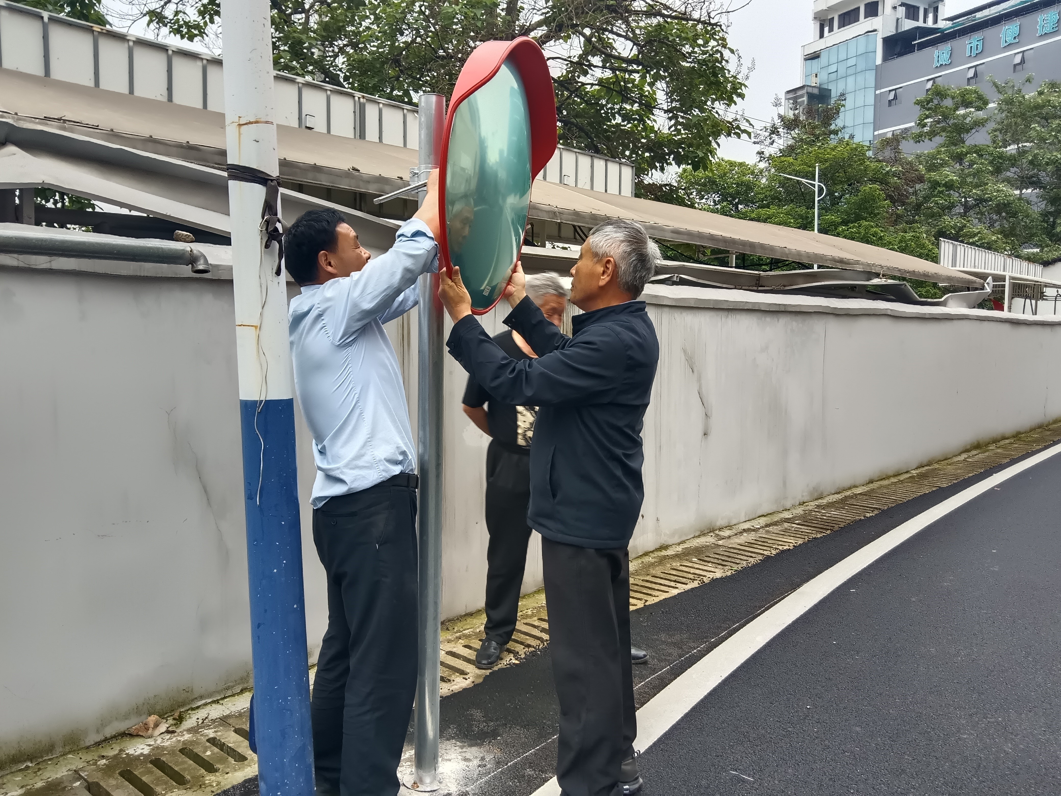 岔路口2.jpg